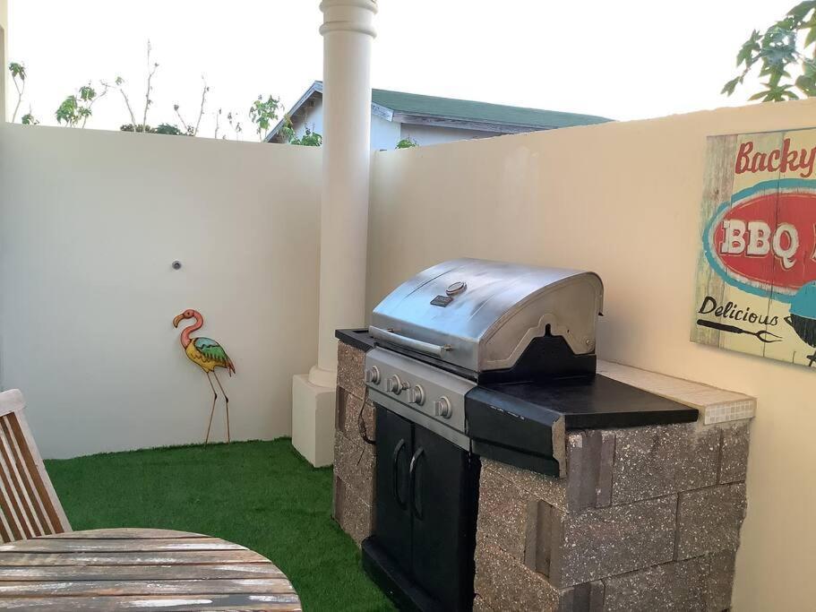 Cozy 1-Bedroom Apartment Minutes Away Drive To Mangel Halto Beach Savaneta Eksteriør bilde